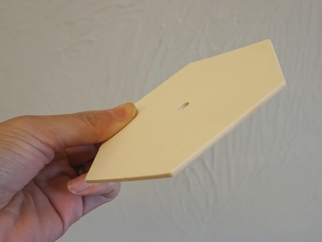 訳あり六角形穴あき