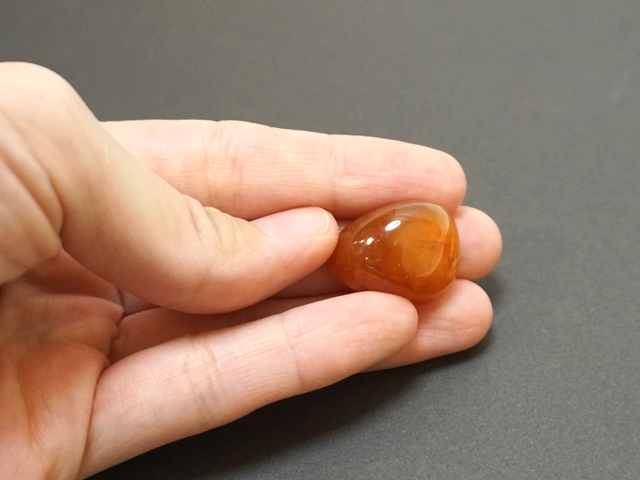 カーネリアン・サイズ感
