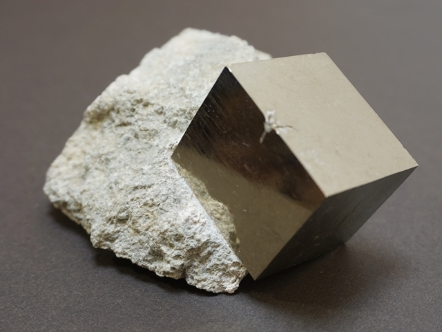 パイライト857-2-７