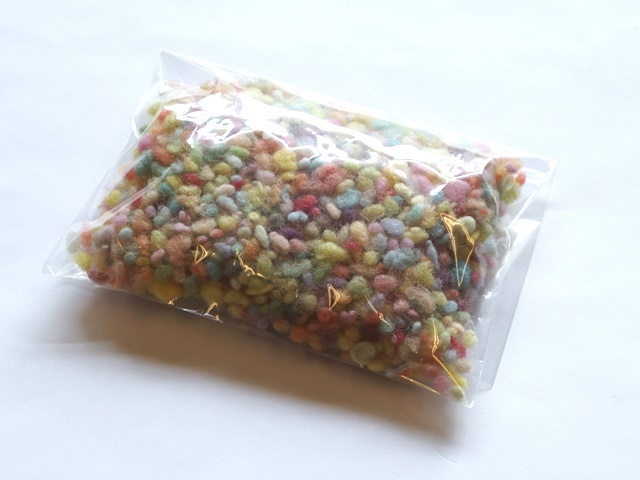 にじ染め羊毛ネップぱすてる