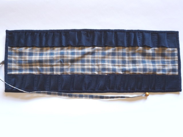 クレヨンケース16色青