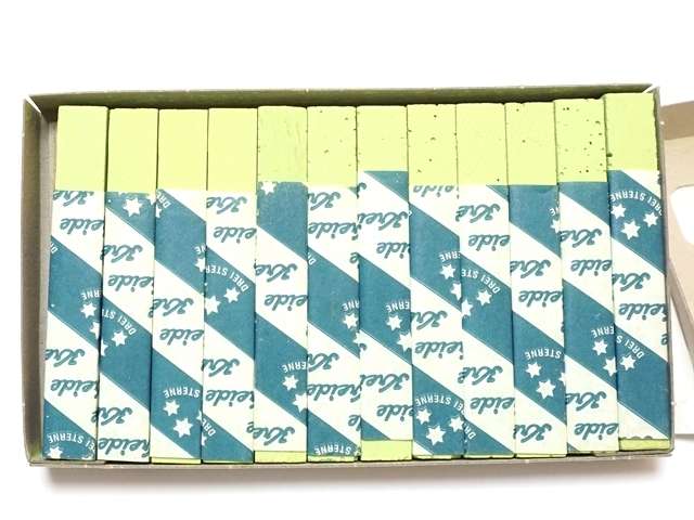 チョーク・黄緑