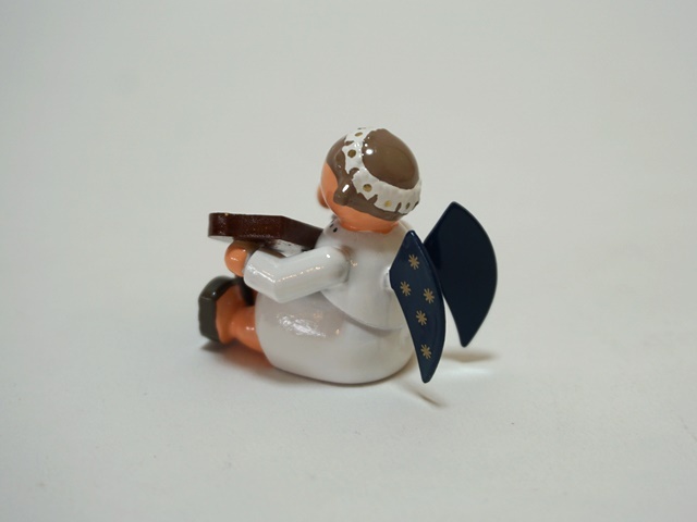 座ってツィターを鳴らす天使1656