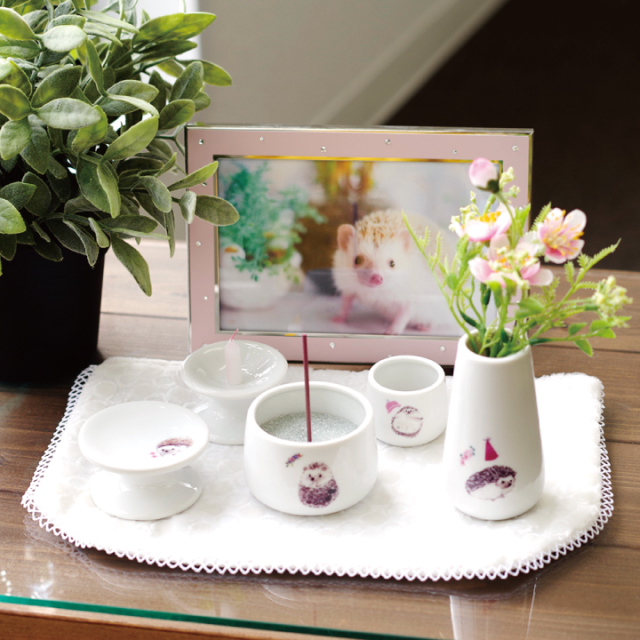 箱付新品4個セット キャサリン柄 雪粉引 高台鉢 プランドパリ/ イマン マニー 箱付新品4個セット キャサリン柄 雪粉引 高台鉢 プランドパリ/ イマン