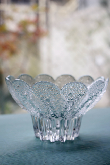 北欧ヴィンテージ/ガラスボウル/クリアカラー/フラワーモチーフ/SOLD OUT
