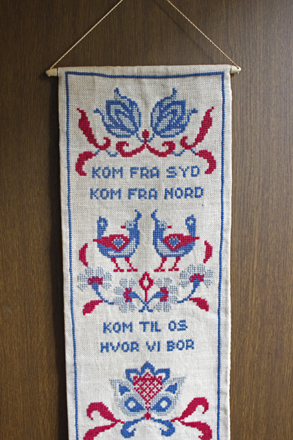 北欧ヴィンテージ/手刺繍壁掛け/我が家へようこそ！/SOLD OUT
