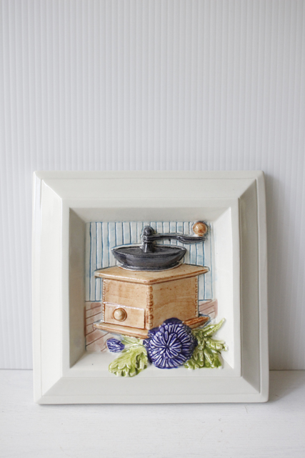 北欧ヴィンテージ/jie gantofta社/陶板の壁掛け/コーヒーミルとお花/SOLD OUT