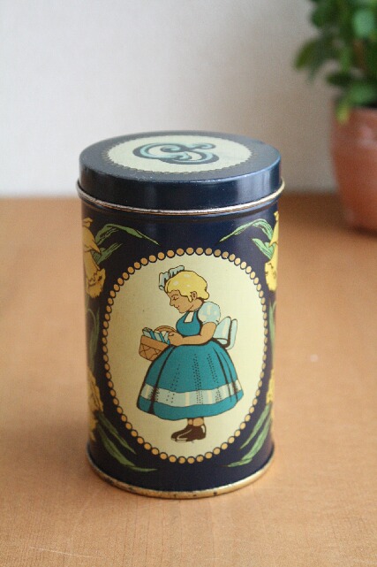 Irma/ヴィンテージ缶