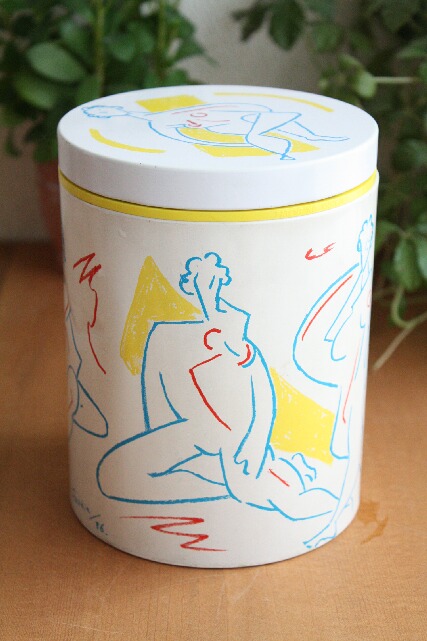 Irma/ヴィンテージ缶