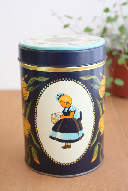 Irma/ヴィンテージ缶