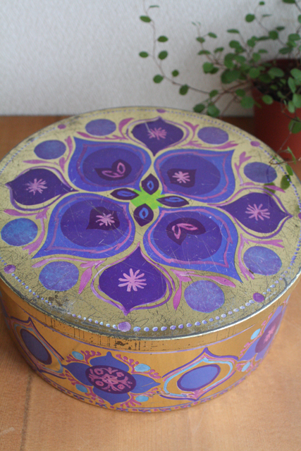 ヴィンテージ缶