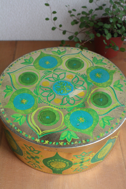 ヴィンテージ缶