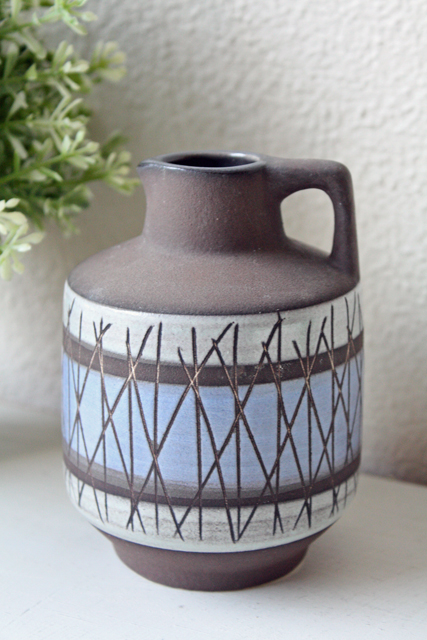 ドイツ製/ヴィンテージ持ち手付花瓶/幾何学模様/SOLD OUT