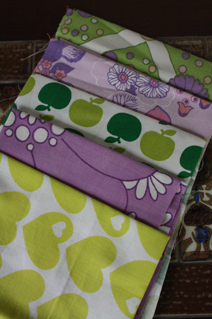 【ハンドメイド】北欧ヴィンテージ/ハギレ/パープル＆グリーン系/Ｎｏ７/SOLD OUT