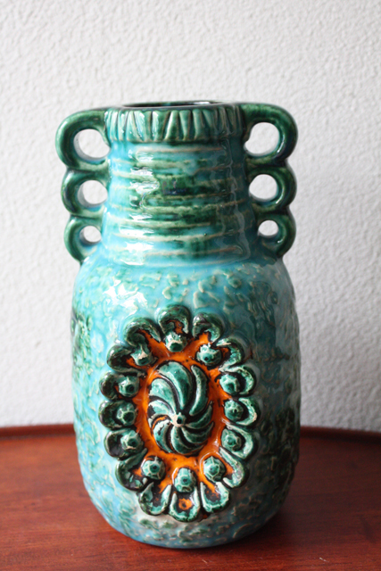 ドイツ製/ヴィンテージ持ち手付花瓶/お花模様/SOLD OUT