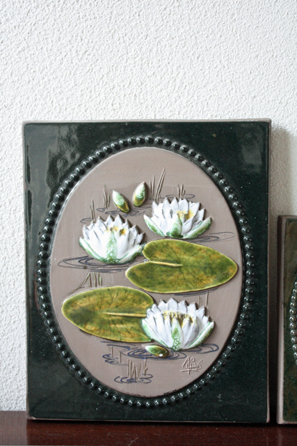 jie gantofta社/陶板の壁掛け/白いハスの花/SOLD OUT