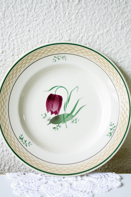 北欧ヴィンテージ/Royal Copenhagen（ロイヤルコペンハーゲン）Aluminia/ケーキプレート/レトロなお花/SOLD OUT