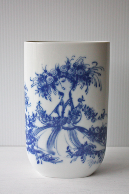 北欧ヴィンテージ/Bjorn Wiinblad（ヴョルン・ウィンブラッド）/オーバル型花瓶/女性/SOLD OUT