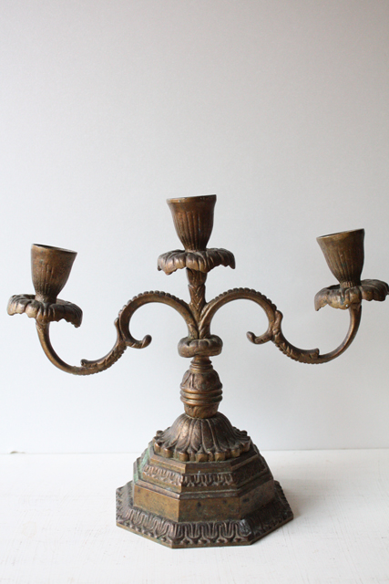 ブロカント/真鍮/ヴィンテージ燭台/クラシカルタイプ/ブロンズ色