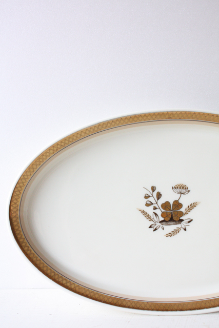北欧ヴィンテージ/Royal Copenhagen（ロイヤルコペンハーゲン）/オーバル皿/野花/SOLD OUT