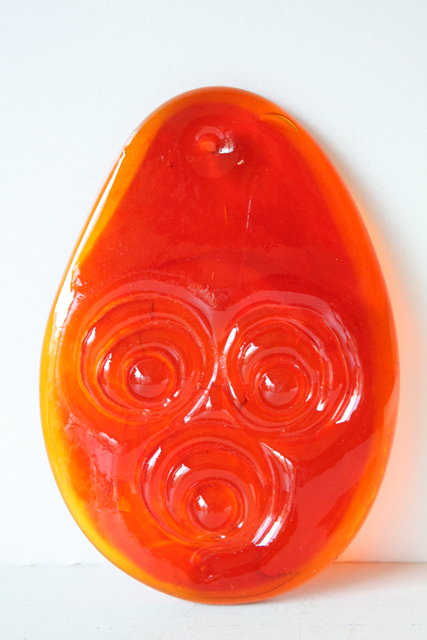 北欧ヴィンテージ/Holmegaard（ホルムガード）/ガラスのサンキャッチャー/レッド渦巻/SOLD OUT