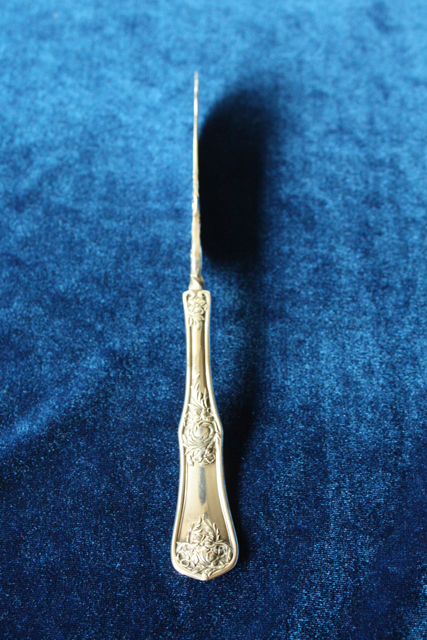 イギリス製/OXFORD SILVER PLATE /ヴィンテージバターナイフ/小花細工/SOLD OUT