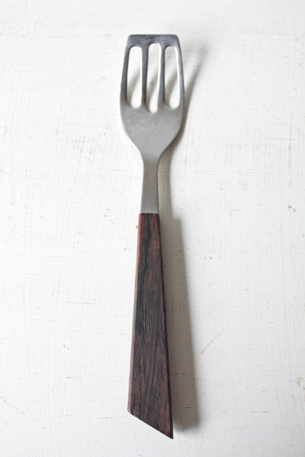 北欧ヴィンテージ/デンマーク製/ヴィンテージカトラリー/ミニフライ返し/チーク/SOLD OUT