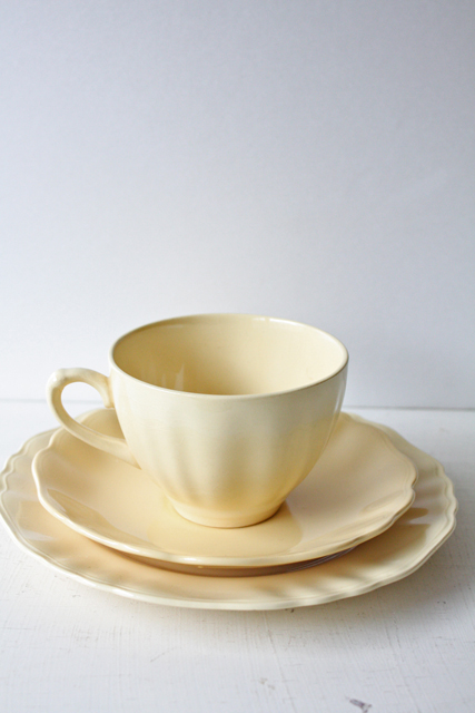 イギリスヴィンテージ/J&G Meakin社/トリオセット/パステルイエロー/SOLD OUT