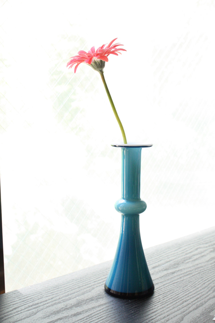 北欧ヴィンテージ/Holmegaard（ホルムガード）/CARNABY/花瓶/ミルク×ライトブルー/SOLD OUT