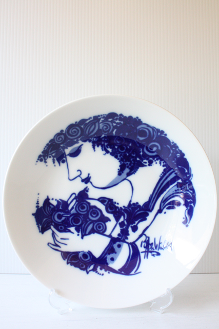 北欧ヴィンテージ/Rosenthal（ローゼンタール）/Bjorn　Wiinblad（ヴョルン・ウィンブラッド）/女性と花束/SOLD OUT