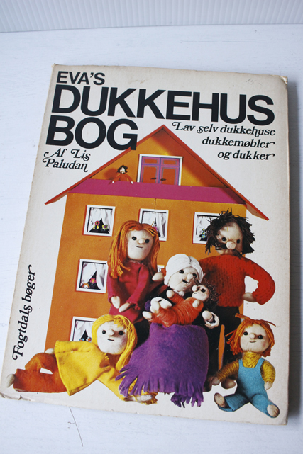 北欧ヴィンテージ/Dukkehus Bog/ドールハウスの本/1971/SOLD OUT
