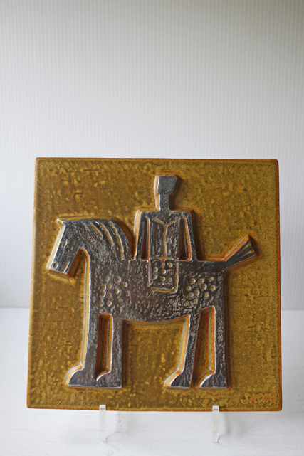 北欧ヴィンテージ/GUSTAVSBERG/陶板の壁掛け/馬に乗る人/SOLD OUT