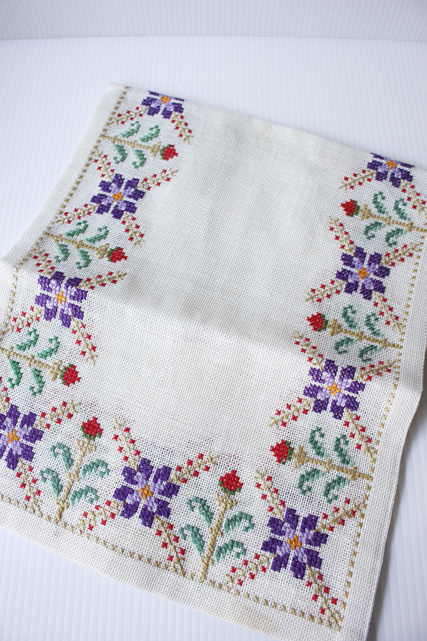 北欧ヴィンテージ/刺繍クロス/フラワーモチーフ/SOLD OUT