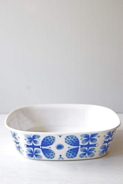 15×17cm、高さ4.5cm