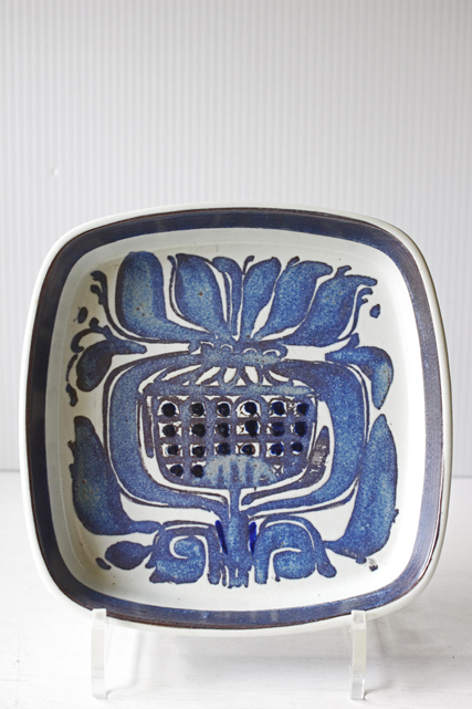 北欧ヴィンテージ/Royal Copenhagen/バッカ/角皿（17×17cm）/No.1/SOLD OUT