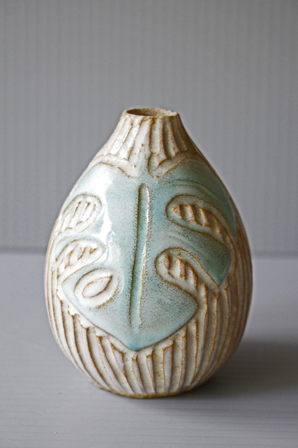 本体Φ7cm、高さ9cm