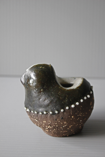 6×7.5cm、高さ8cm