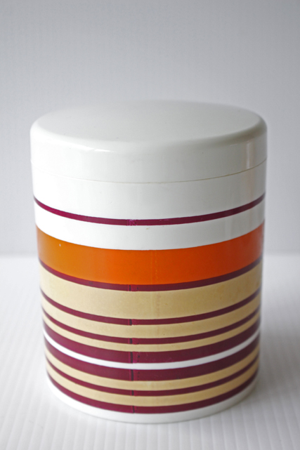 Φ10.5cm、高さ12.5cm