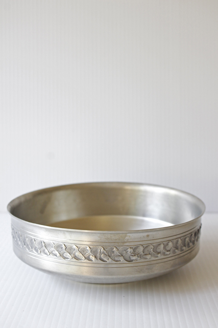 Φ16.5cm、高さ5.5cm