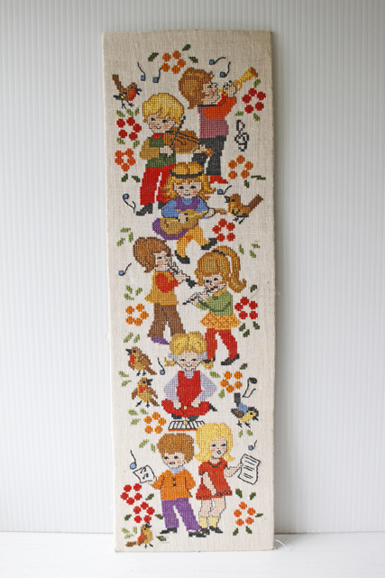 北欧ヴィンテージ/ヴィンテージ手刺繍/小さなミュージシャン達/SOLD OUT
