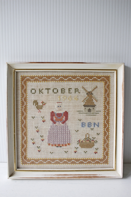 北欧ヴィンテージ/手刺繍/フレーム壁掛け/Oktober/SOLD OUT