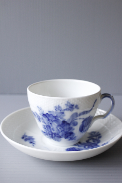北欧ヴィンテージ/Royal Copenhagen /ブルーフラワー/カーブ/No.9/SOLD OUT