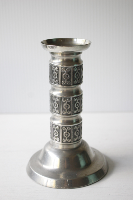 Φ9.5cm、高さ14cm