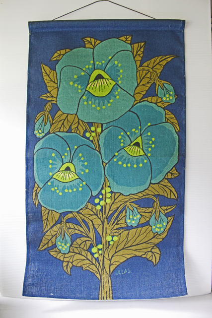 北欧ヴィンテージ/壁掛け/ULLAS/黄麻（ジュート）/ブルーのお花/SOLD OUT