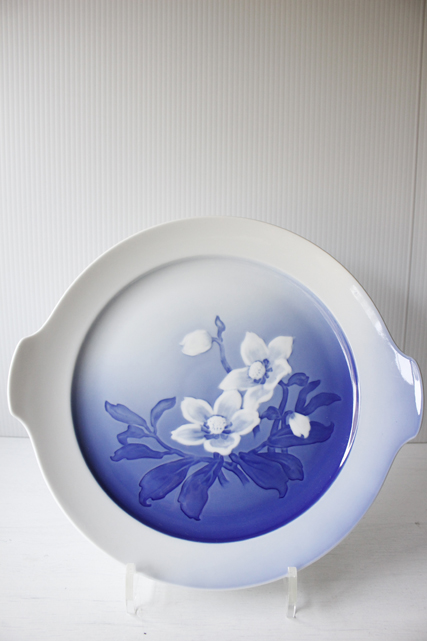 Φ25.5cm、横幅28cm