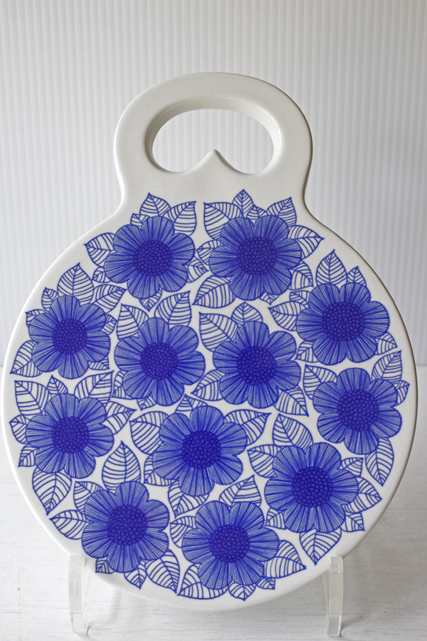 北欧ヴィンテージ/ARABIA/Malva/カッティングボード/ブルーのお花/SOLD OUT
