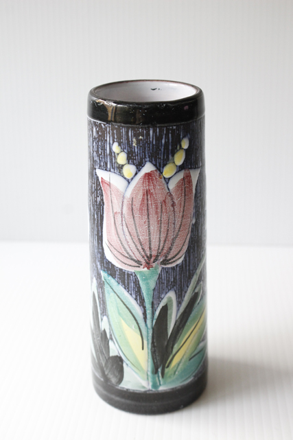 Φ6.5cm、高さ17.5cm