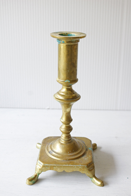 7.5×7.5cm、高さ18cm