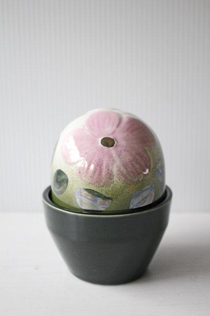 北欧ヴィンテージ/ARABIA/Helja Liukko Sundstrom/お花の小物入れ/SOLD OUT