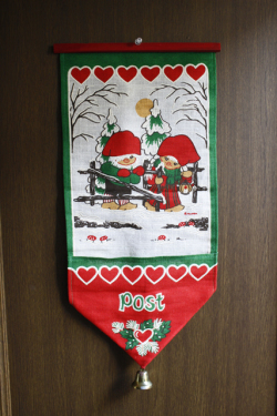 【クリスマス】北欧ヴィンテージ/ポストカード入れ壁掛け/ニッセのカップル